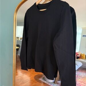 OQQ Women's Classic Black Long Sleeve Tee